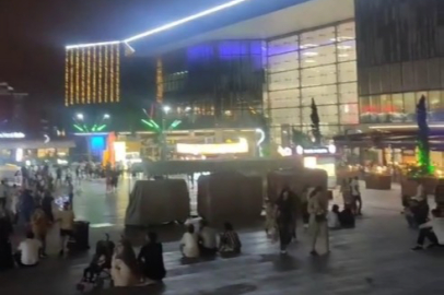 Bursa'da AVM'deki yangın korkuttu