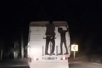 Baba ve oğlu tehlike saçtı