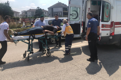 Bursa'da önüne köpek çıkan otomobil takla attı