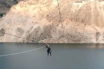 Belediye Başkanı baraj gölünün ortasında 1 saat mahsur kaldı