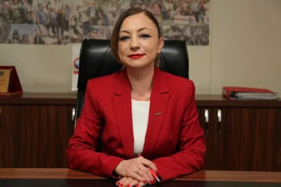 Eğitim-İş Bursa Şube Başkanı Yeliz Toy: "Laiklik ilkesine karşı uygulamalara geçit vermeyeceğiz"