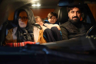 Deprem korkusuyla 6 Şubat fobisi yaşayınca geceyi araçta geçirdiler