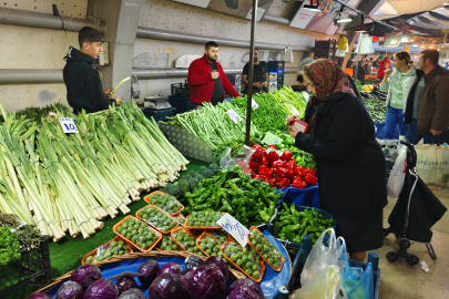 Bursa'da vatandaşlar nakit sıkıntısı ile karşı karşıya!: "Kredi kartıyla alışveriş daha kolay olurdu"