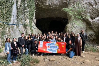 Bursa'da gençler Nilüfer’in Üçpınar Mahallesi’nde bir araya geldi