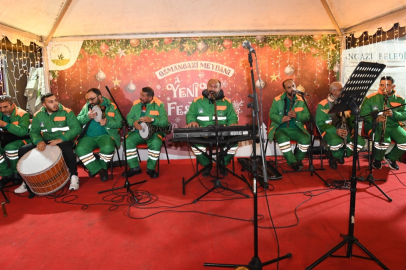 Bursa Osmangazi Meydanı’nda yeni yıl coşkusu