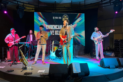 Bursa’da Evrencan Gündüz ile ‘Caz Pazarı’ coşkusu