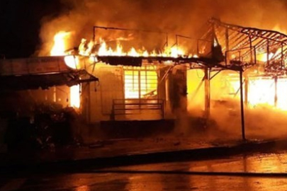 Sabah saatlerinde yangın çıkan dükkan kullanılamaz hale geldi