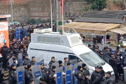 Köprülerin satışına karşı yürüyüş: CHP'liler polis ablukasına rağmen toplandı