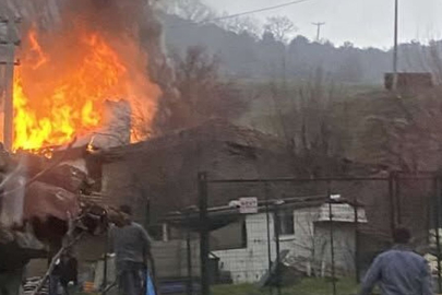 Bursa'da bir evde çıkan yangında karı koca öldü