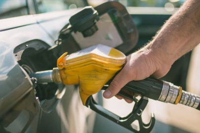 AKARYAKIT POMPASINDA "FIRTINA" BEKLENTİSİ