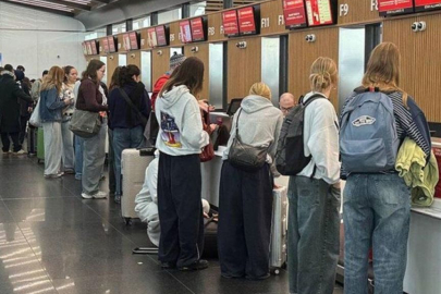 İstanbul'daki havalimanlarında tatil yoğunluğu!