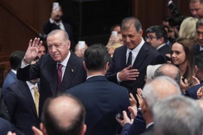 AK Parti'de tarihi gün!