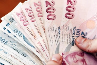 Tahminleri tutan isim asgari ücret için rakam verdi