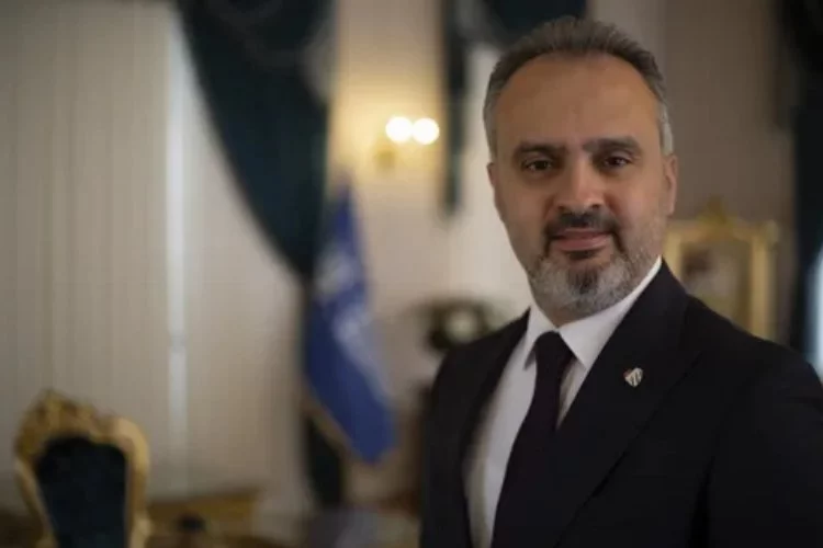 Bursa Büyükşehir Belediye Başkanı Alinur Aktaş’ın yeni seçim müziğinin klibi yayınlandı