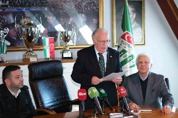 Bursaspor’un yeni başkanı Sinan Bür mazbatasını aldı