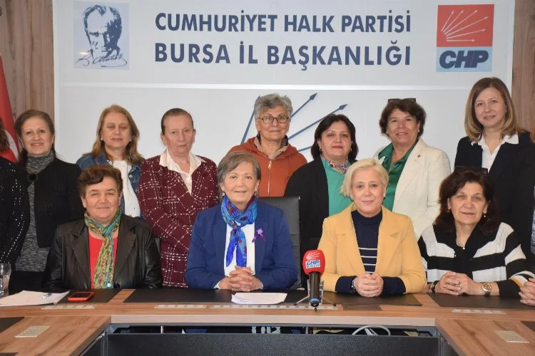 CHP Bursa İl Kadın Kollarından açıklama: "Medeni kanun için 'Sil Baştan' diyerek siyasetten sileceğiz!