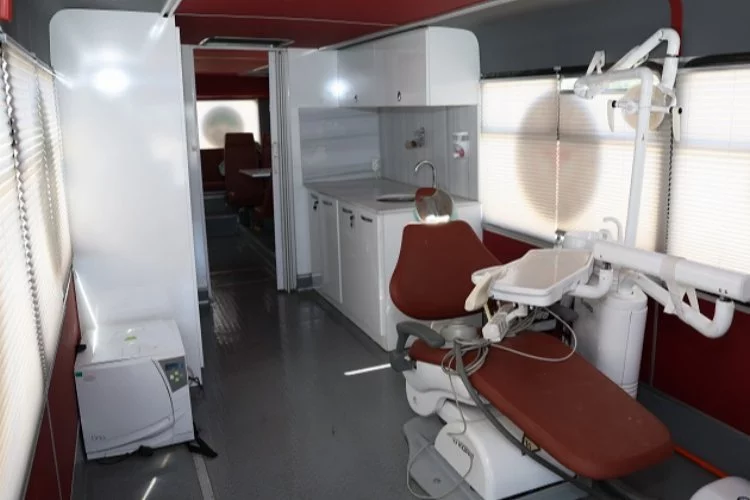 Kayseri Büyükşehir'in mobil diş kliniği eve döndü