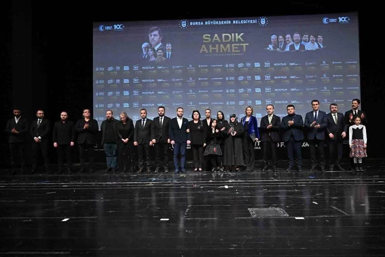 "Sadık Ahmet" filminin Bursa galasına yoğun ilgi
