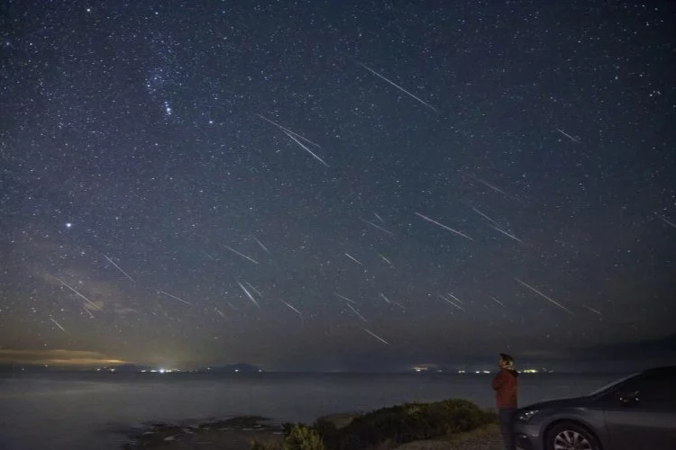 Tuz gölünde meteor yağmuruyla eşsiz görüntüler ortaya çıktı